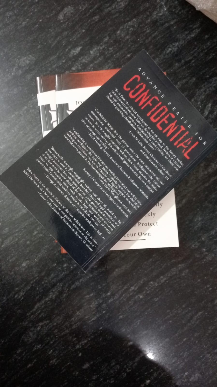 CONFIDENTIAL WRITTEN BY JOHN NOLAN ENGLISH PAPERBACK FREE SHIPPING (USA ITEM)