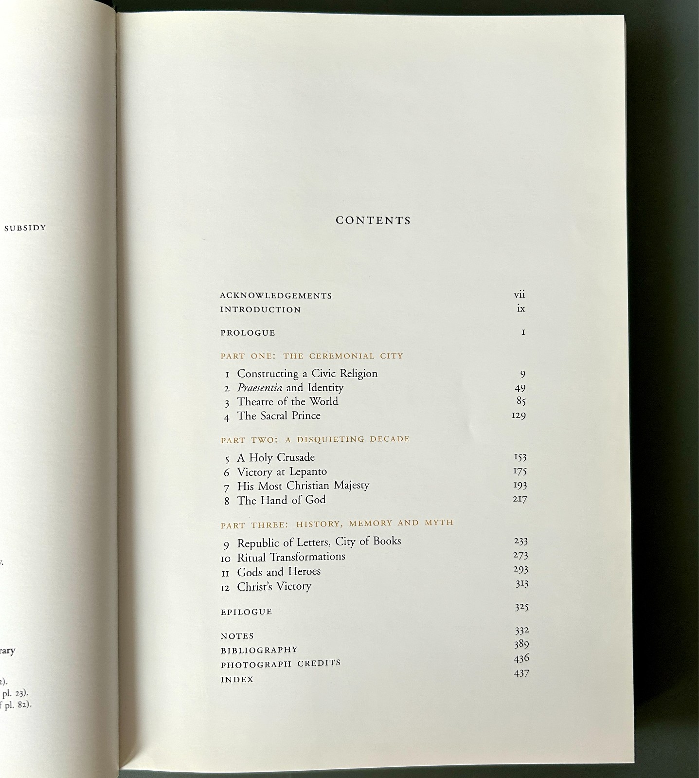 The Ceremonial City – Iain Fenlon – Hardcover w/Dust Jacket – Good