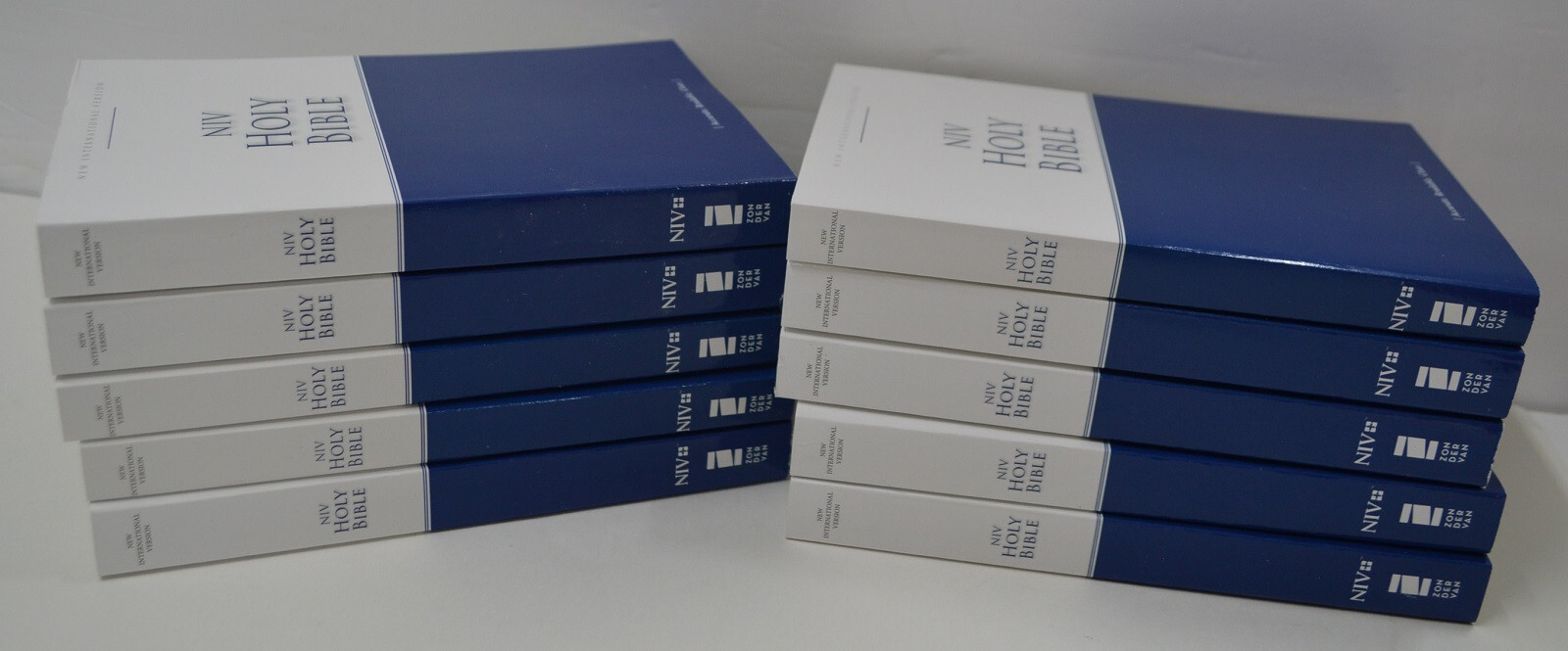 NIV Bible Blue „20 OUTREACH BIBLES“ Wholesale Bibles BRAND NEW in Shrink Wrap!!