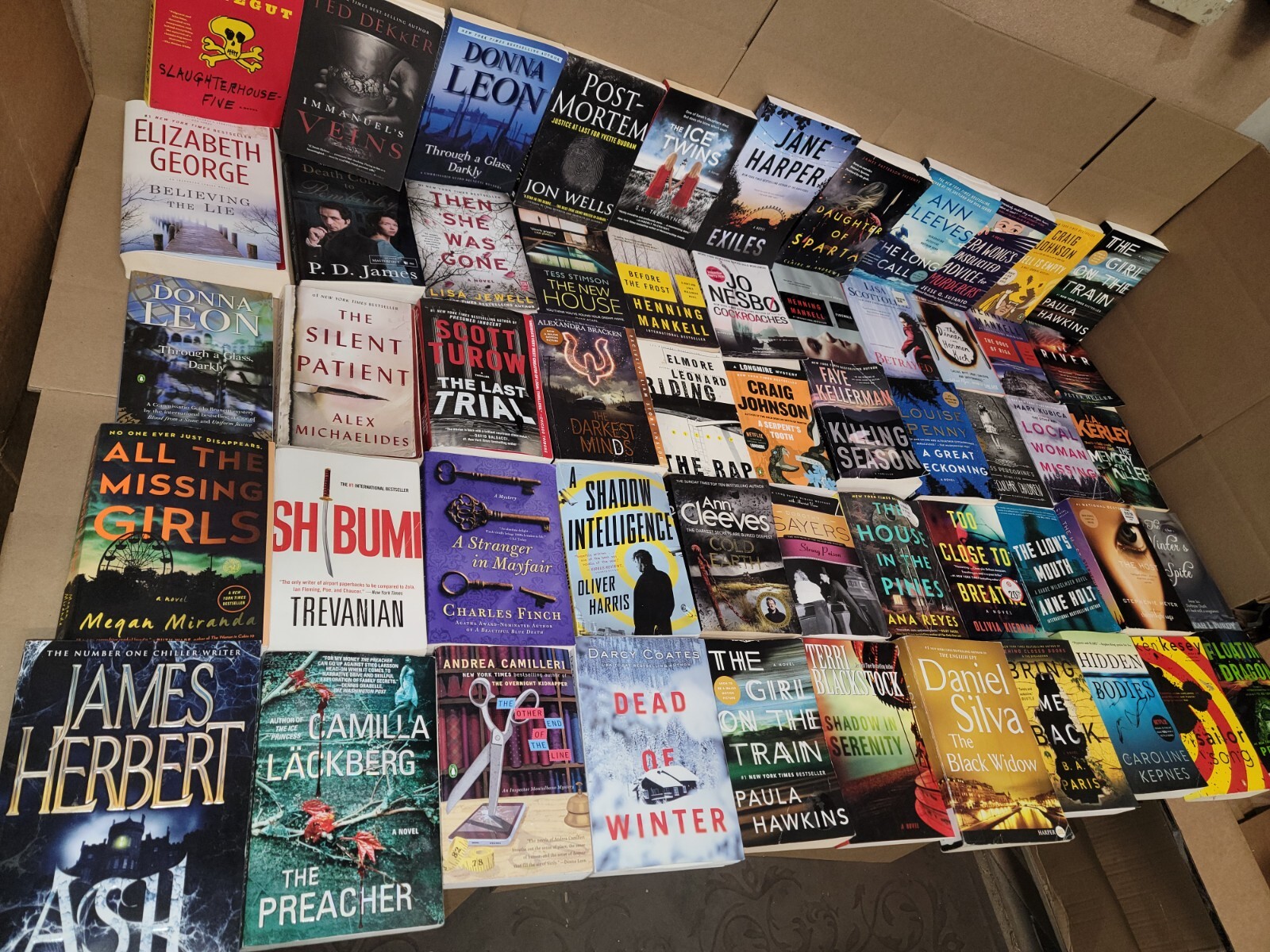 Lot of 10 Pounds Mystery Large Trade Paperback Books Suspense Thriller Crime MIX