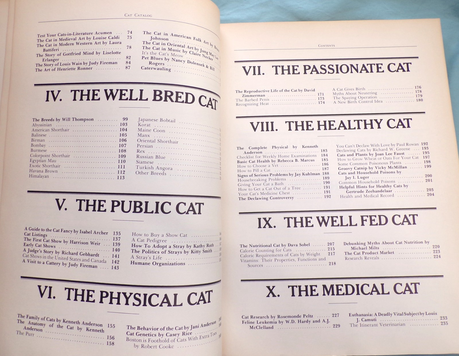 „Cat Catalog“, The Ultimate Cat Book, Large „Very Good“ 1st Ed. Book, 352 pages
